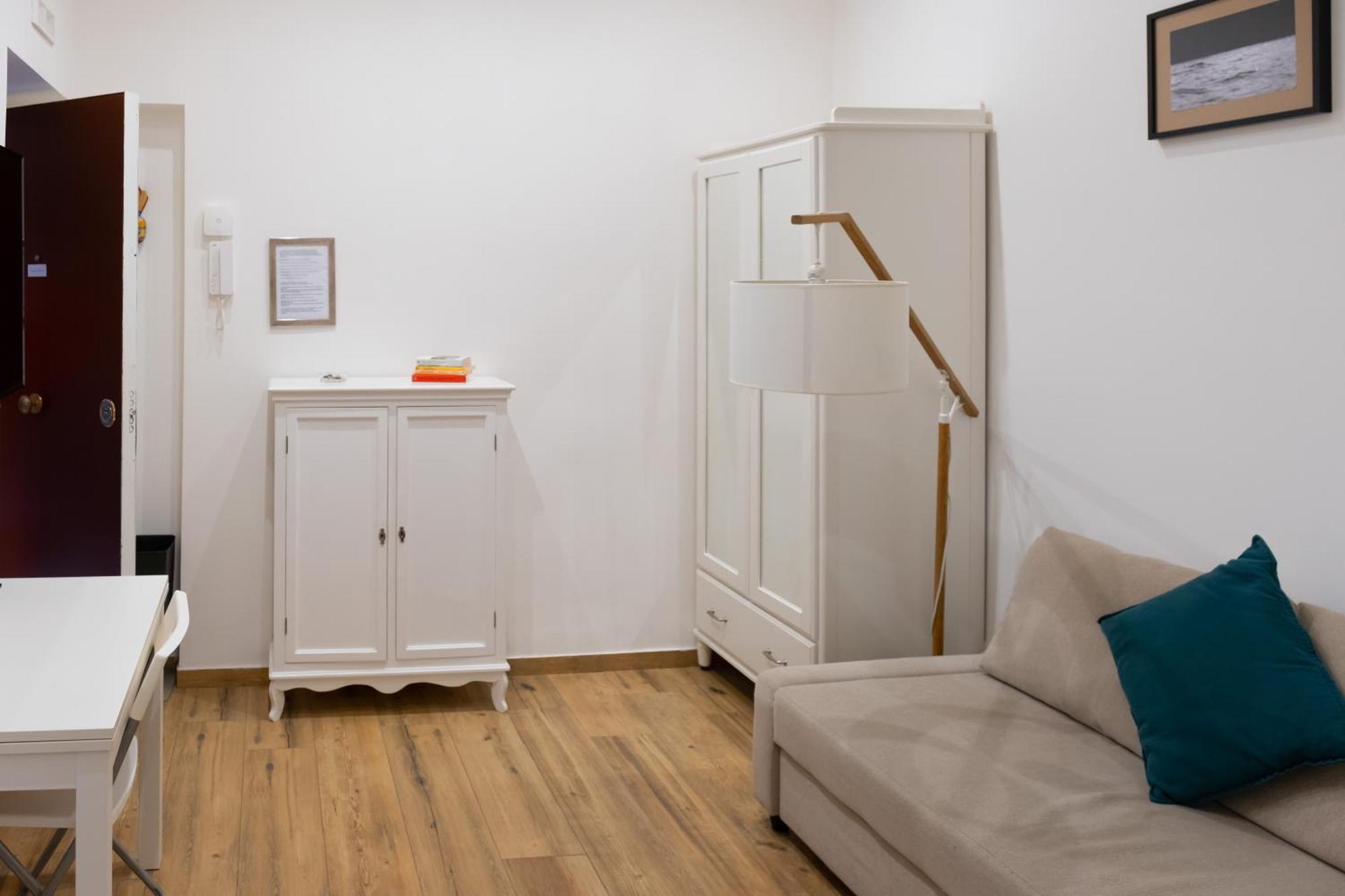 Apartamento Colibri A Piazza Dante Nápoles Exterior foto