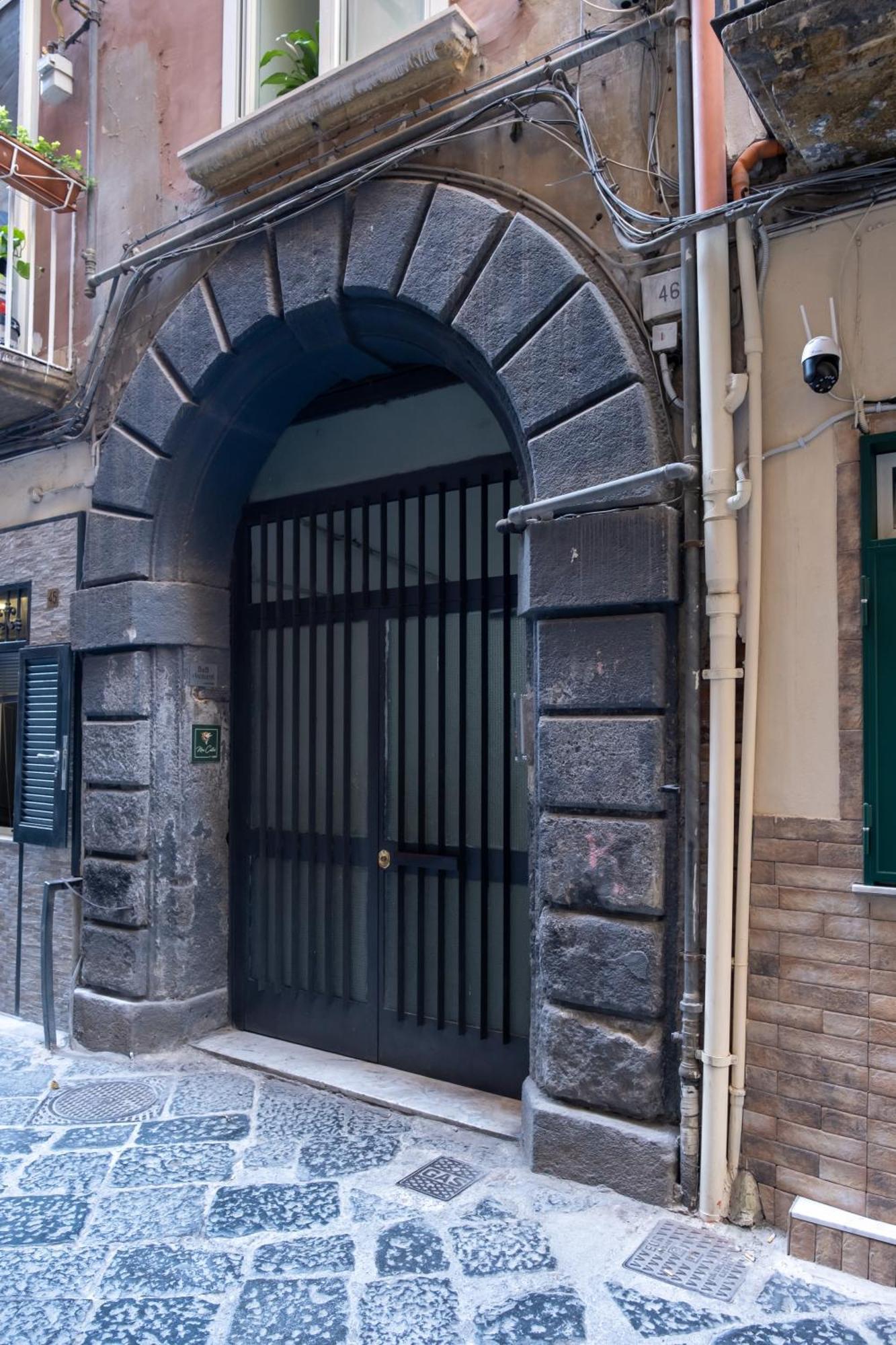 Apartamento Colibri A Piazza Dante Nápoles Exterior foto