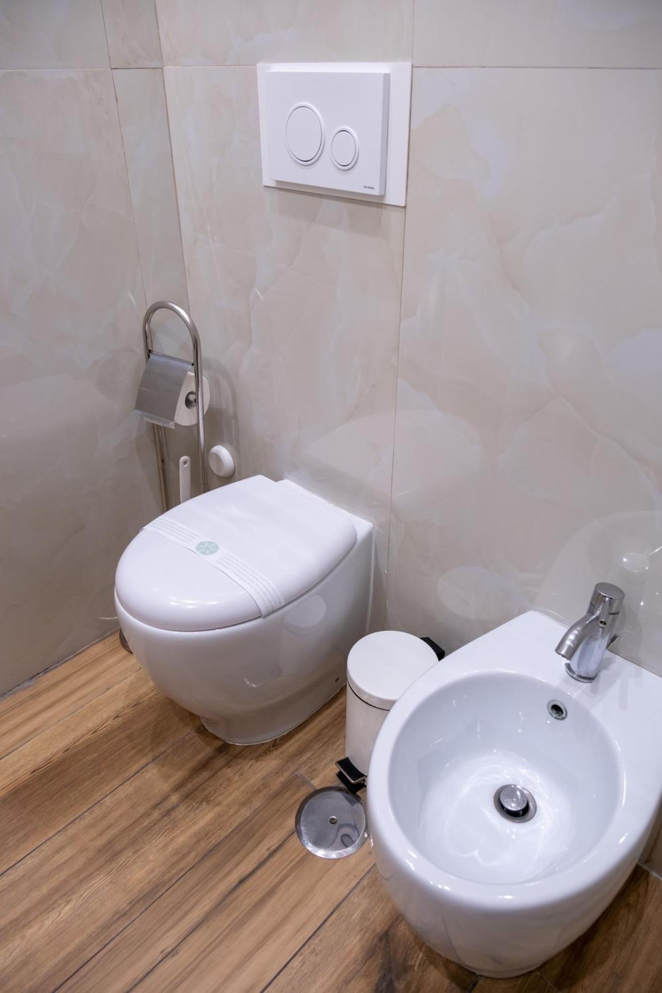 Apartamento Colibri A Piazza Dante Nápoles Exterior foto